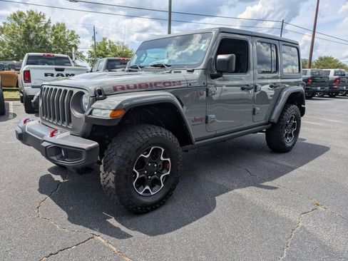 Used 2023 Jeep Wrangler Unlimited Rubicon w/ Cold Weather Group AWD/4WD image 8