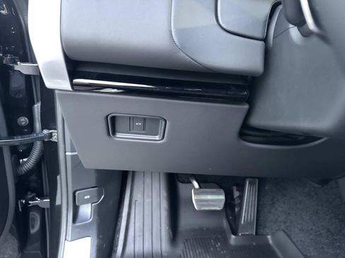 New 2026 Land Rover Range Rover SE AWD/4WD image 33