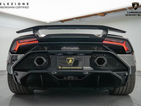 Used 2023 Lamborghini Huracan Tecnica image 18