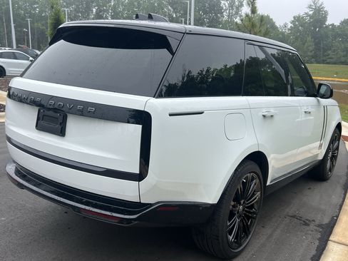 Used 2025 Land Rover Range Rover SE AWD/4WD image 30