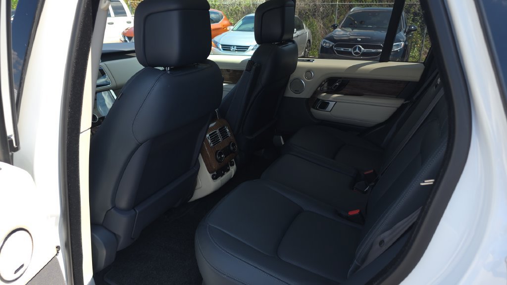 Used 2019 Land Rover Range Rover HSE AWD/4WD image 23