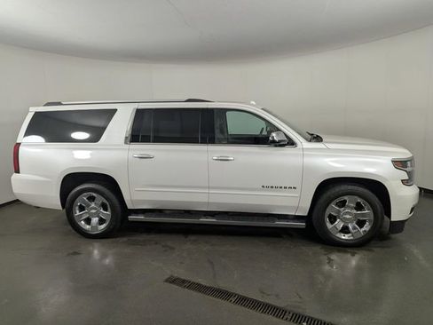 Used 2017 Chevrolet Suburban Premier image 8