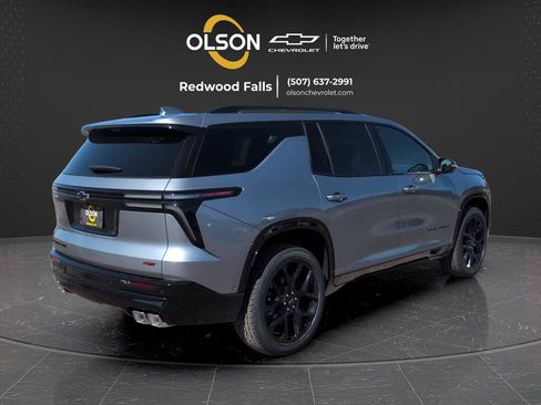 New 2026 Chevrolet Traverse RS w/ LPO, Floor Liner Package AWD/4WD image 5
