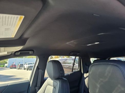New 2026 Chevrolet Equinox LT w/ Convenience Package II FWD image 21
