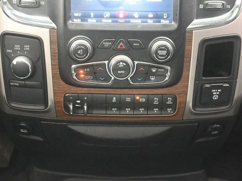 Used 2018 RAM 2500 Laramie w/ Snow Chief Group AWD/4WD image 22