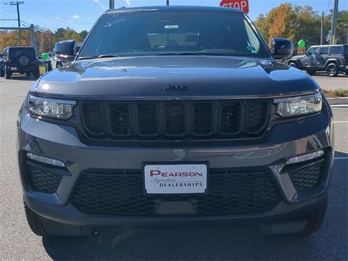 New 2025 Jeep Grand Cherokee Limited w/ Trailer Tow Package image 8