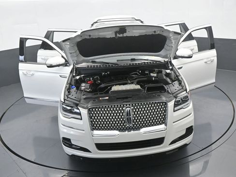 Used 2023 Lincoln Navigator L Reserve w/ Monochromatic Package image 87