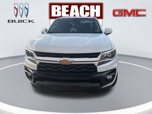 Used 2022 Chevrolet Colorado LT w/ LT Convenience Package image 8