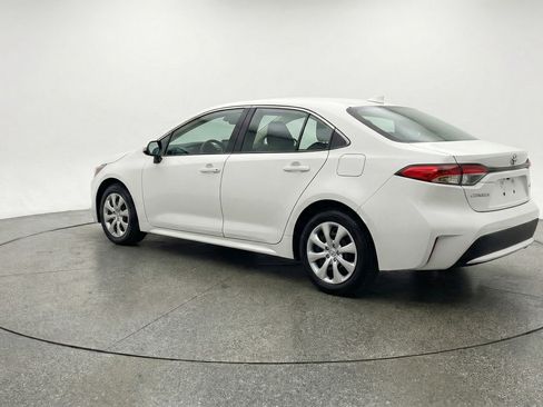 Used 2025 Toyota Corolla LE FWD image 6