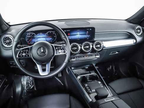 Certified 2023 Mercedes-Benz EQB 250+ w/ Exclusive Package image 14