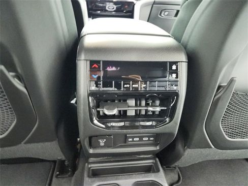 New 2026 Jeep Grand Cherokee L Limited image 37