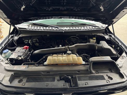 Used 2024 Ford Expedition Limited RWD image 35