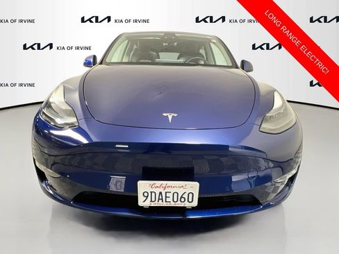 Used 2022 Tesla Model Y Long Range AWD/4WD image 2