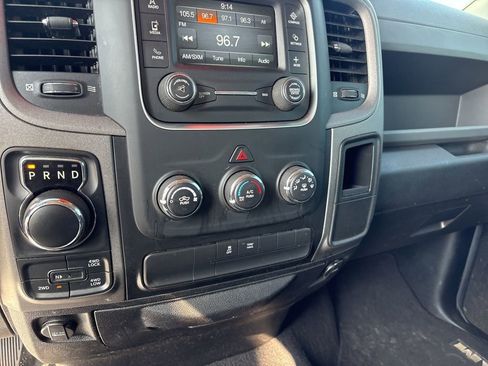 Used 2017 RAM 1500 Express AWD/4WD image 29
