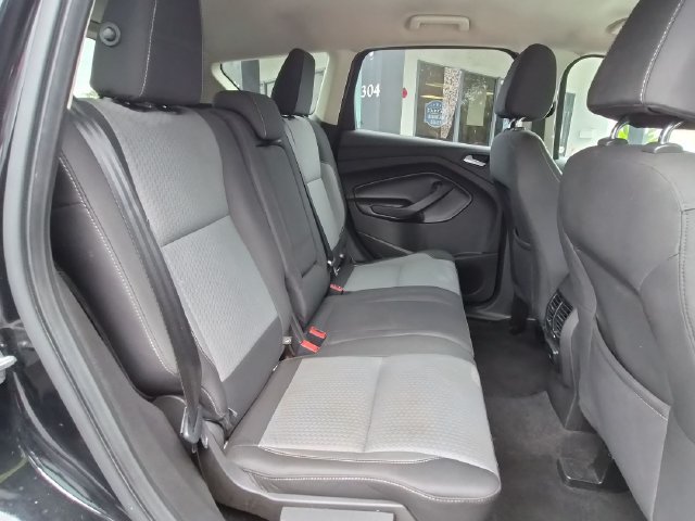 Used 2017 Ford Escape SE w/ SE Cold Weather Package FWD image 25