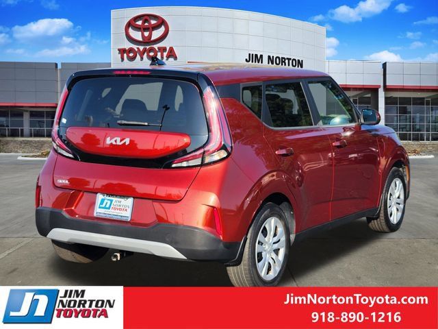 Used 2023 Kia Soul LX FWD image 5