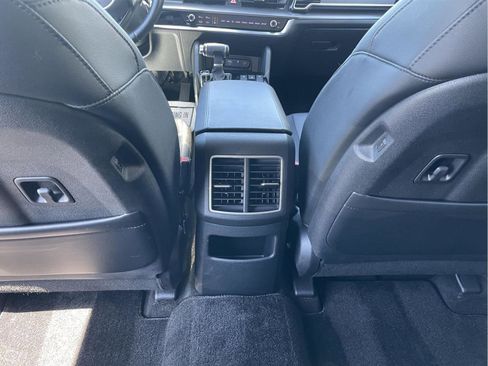Used 2023 Kia Sportage EX AWD/4WD image 16