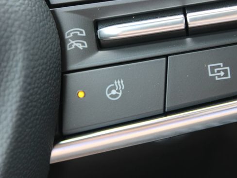 New 2026 Chevrolet Traverse LT w/ Enhanced Driving Package FWD image 39