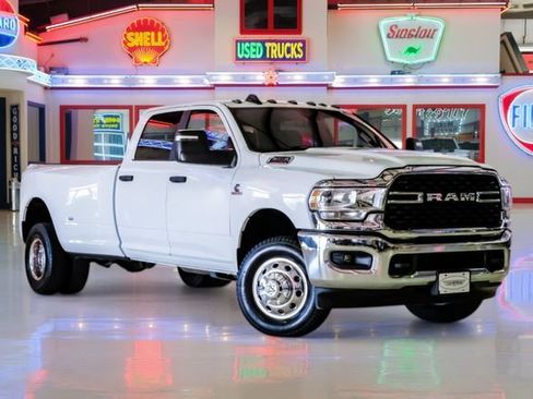 Used 2024 RAM 3500 Big Horn image 1