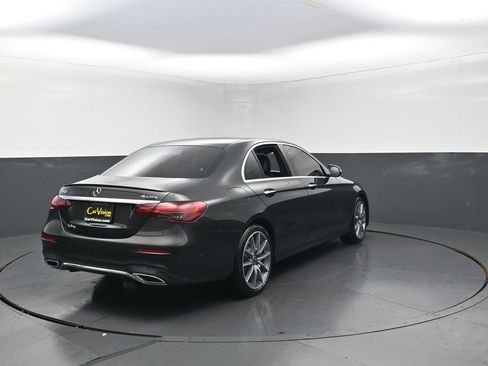 Used 2022 Mercedes-Benz E 450 4MATIC Sedan w/ Driver Assistance Package image 9