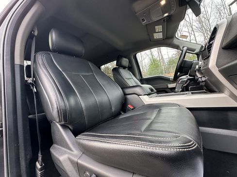 Used 2020 Ford F150 Lariat w/ Trailer Tow Package image 38