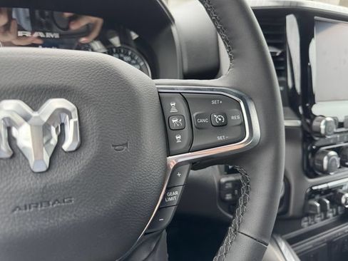 Used 2025 RAM 1500 Big Horn AWD/4WD image 29