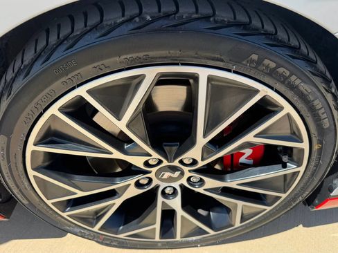 Used 2022 Hyundai Elantra N FWD image 23