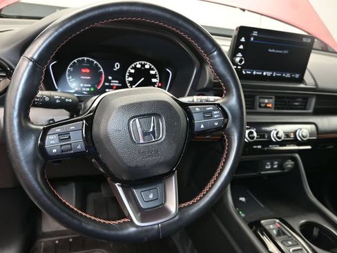 Certified 2025 Honda Pilot TrailSport image 18