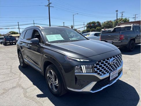 Used 2022 Hyundai Santa Fe SEL w/ Convenience + Premium Package FWD image 2