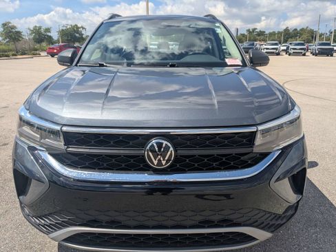 Used 2023 Volkswagen Taos S FWD image 3