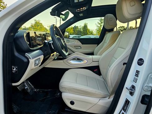 Certified 2024 Mercedes-Benz GLS 450 4MATIC image 18