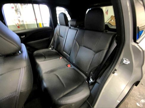 Certified 2025 Subaru Forester Limited image 20