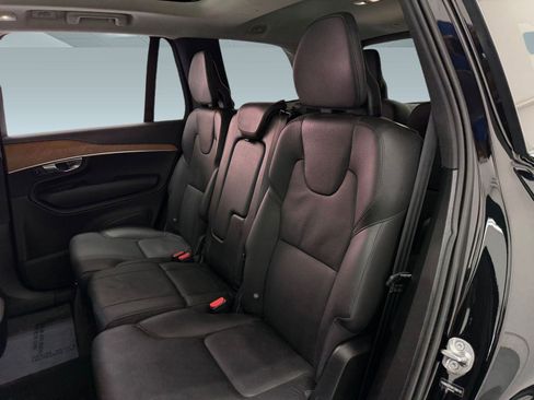 Used 2025 Volvo XC90 B6 Plus image 21