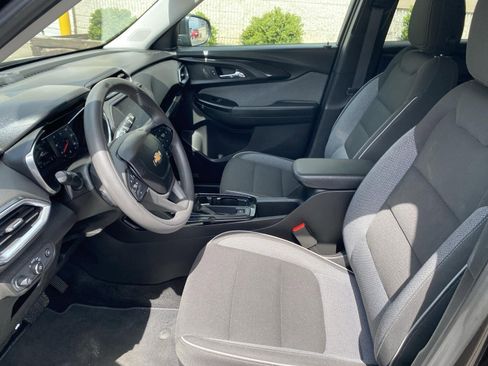 Used 2022 Chevrolet TrailBlazer LT AWD/4WD image 17