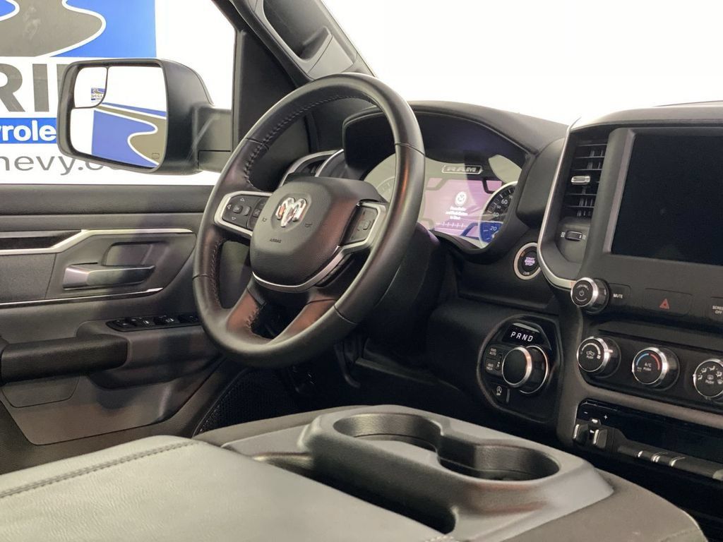 Used 2022 RAM 1500 Big Horn AWD/4WD image 14