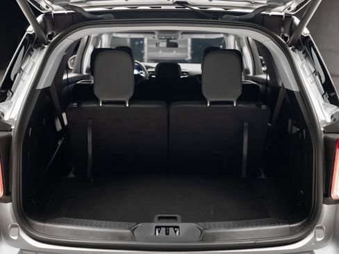 Used 2021 Ford Explorer XLT w/ Equipment Group 202A image 71