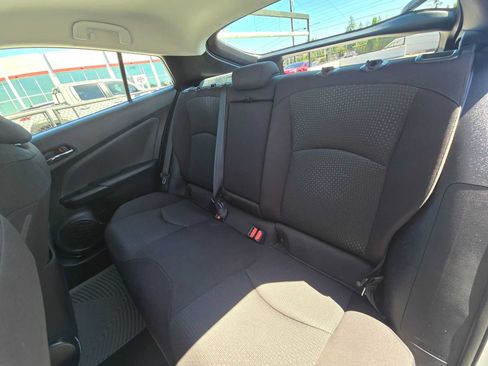 Certified 2021 Toyota Prius LE FWD image 17