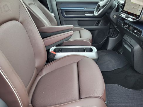 New 2025 Volkswagen ID. Buzz Pro S image 20