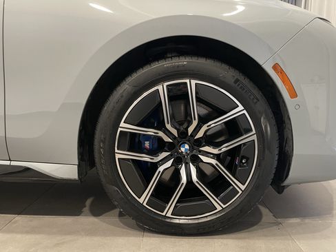 Used 2023 BMW 760i xDrive w/ Parking Assistance Package AWD/4WD image 10