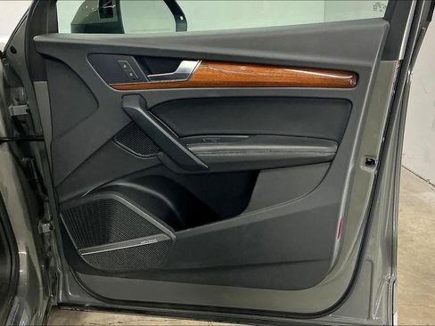 Used 2023 Audi Q5 2.0T Premium Plus w/ Premium Plus Package image 26