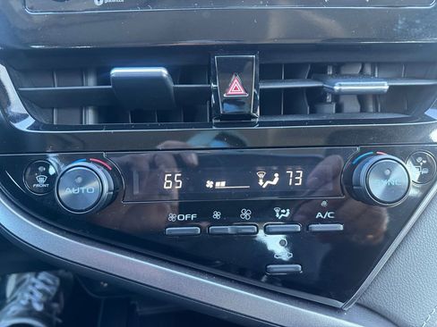 Used 2024 Toyota Camry SE image 22