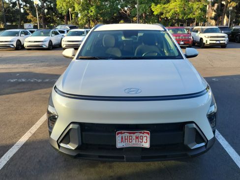 Used 2024 Hyundai Kona SEL AWD/4WD image 2