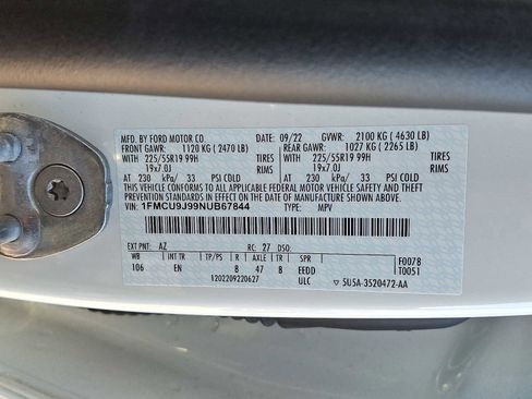 Used 2022 Ford Escape Titanium w/ Class II Trailer Tow Package image 30