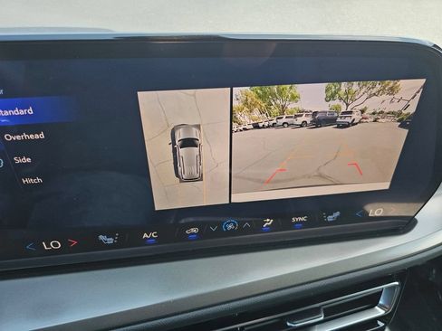 New 2026 Chevrolet Traverse LT w/ Driver Confidence Package FWD image 28