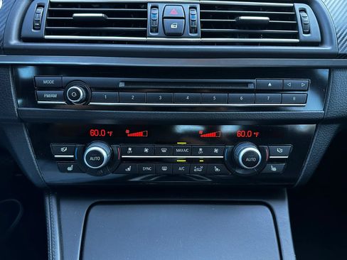 Used 2014 BMW M5 RWD image 34