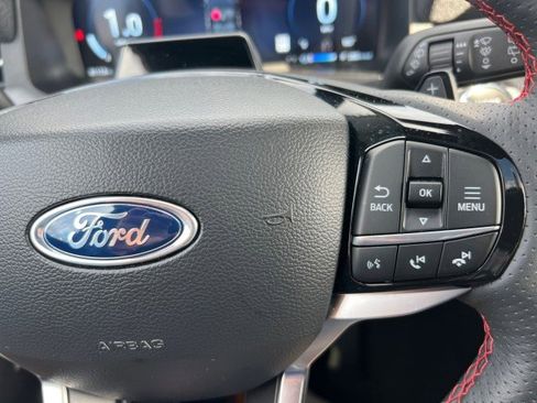 Certified 2025 Ford Explorer ST image 17