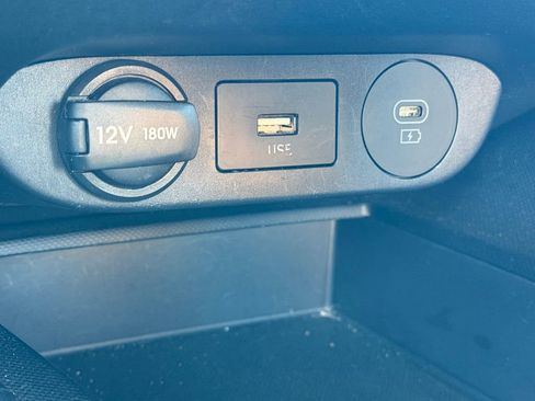 Used 2024 Hyundai Elantra SEL FWD image 23