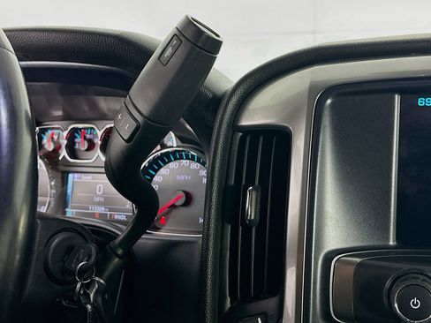 Used 2019 Chevrolet Silverado 1500 LT RWD image 24