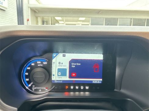Used 2023 Ford Bronco Outer Banks image 10
