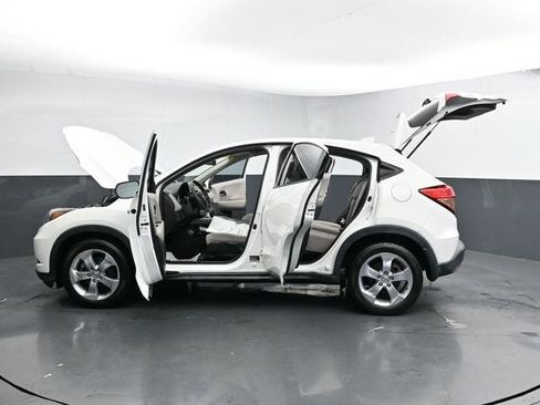 Used 2016 Honda HR-V LX image 49